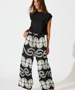 Pineandpost.shop31bbb672e2 4