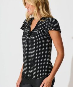 Pineandpost.shop98d26b5a6f 2