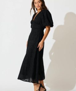 Pineandpost.shop9a5f3575d0 3