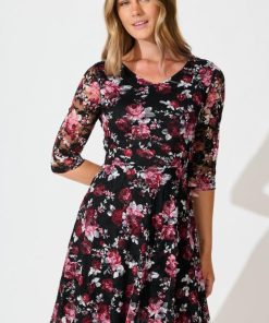 Pineandpost.shope2c898e1f0 2