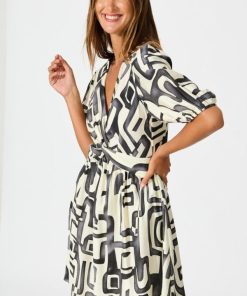 Pineandpost.shopecbc5476d8 2