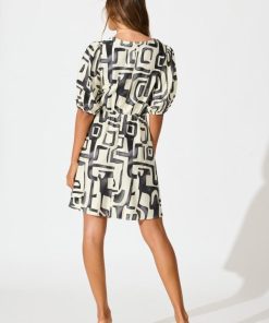 Pineandpost.shopecbc5476d8 4