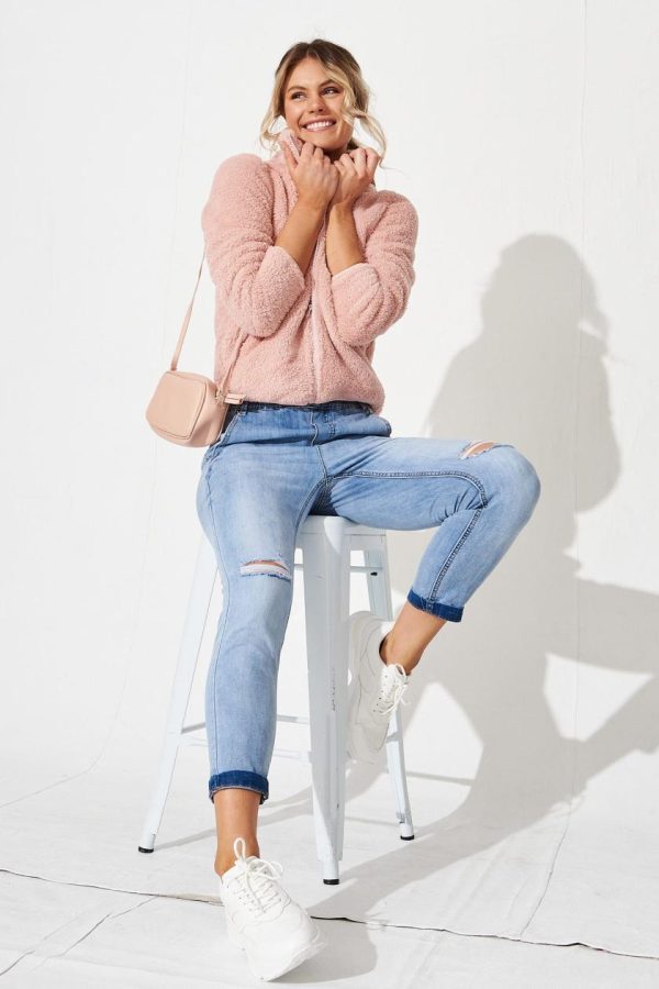 Pineandpost.shopf136c47dac 2